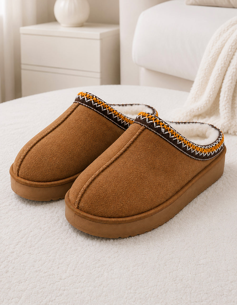 Pantuflas Cerradas Suaves Antiderrapantes color Beige